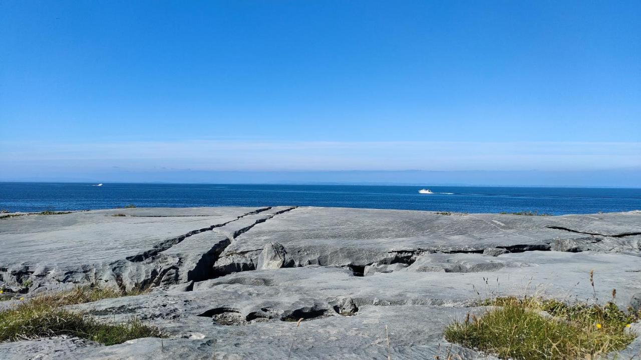 Lios Einne House Accommodation Inisheer Buitenkant foto